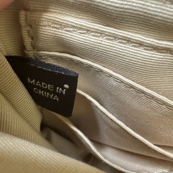 Coach Cream Clutch with Signature Design - Picture 12 of 14